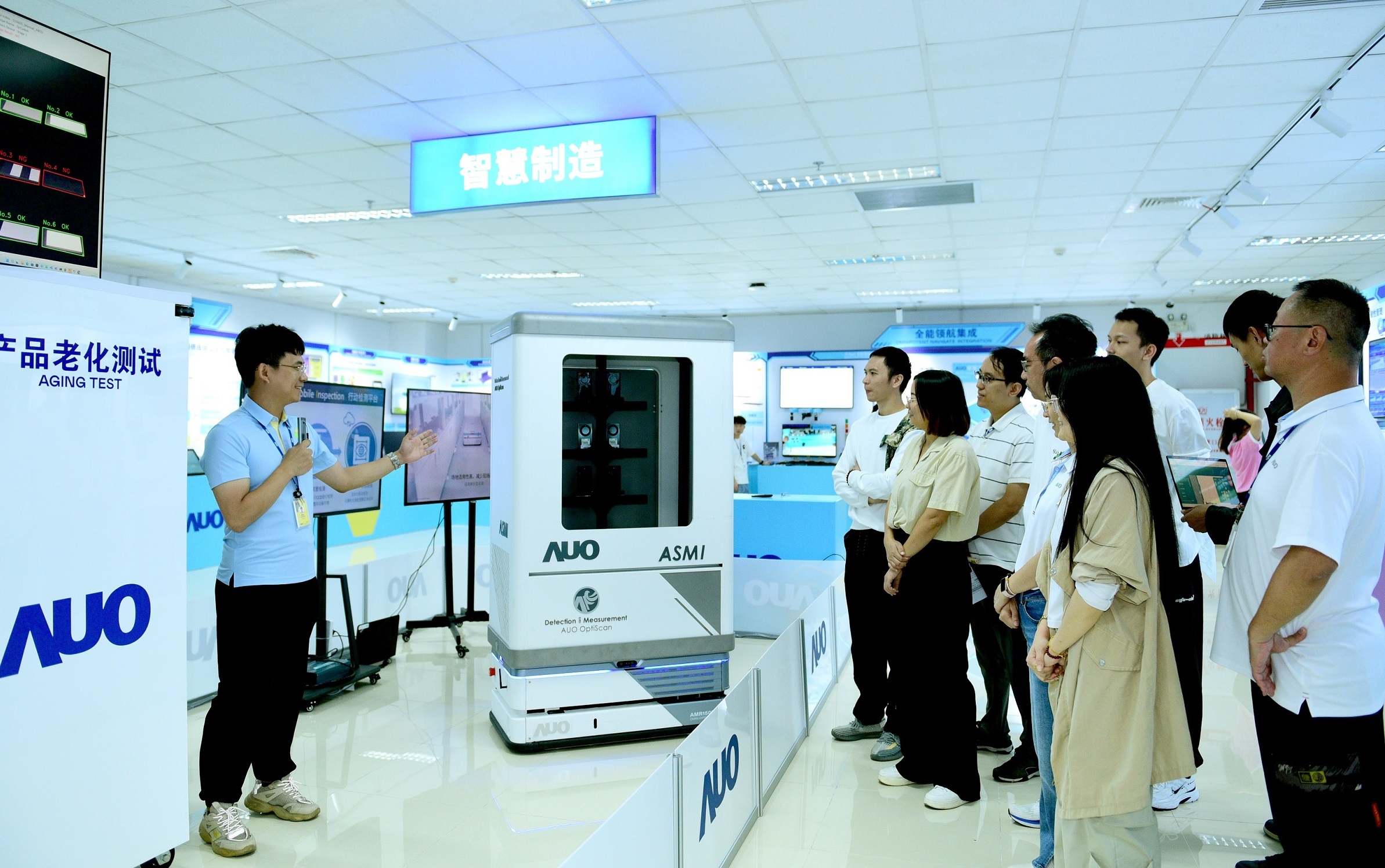 一路向西廈門將5G+ABC技術串聯生產管理全流程，打通研發、采購、生管、制程、設備、質量等產品全生命周期制造流程，完成數字化設計、智慧供應鏈、智能座艙、全流程設備管理、數據驅動優化、智慧在線檢測、智慧品管等自適應生產模式升級